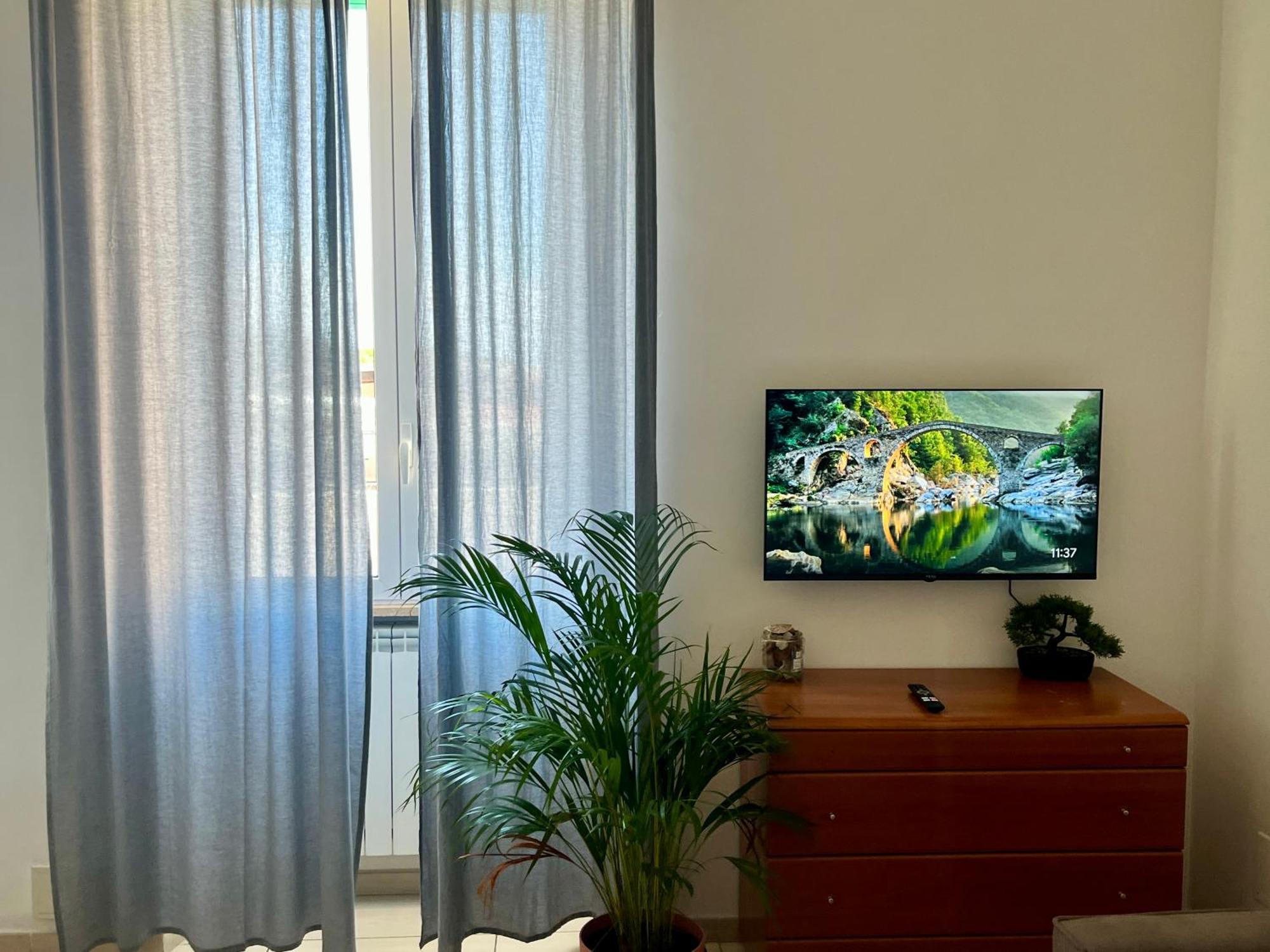 Dmc Residence - Alloggi Turistici 안치오 외부 사진